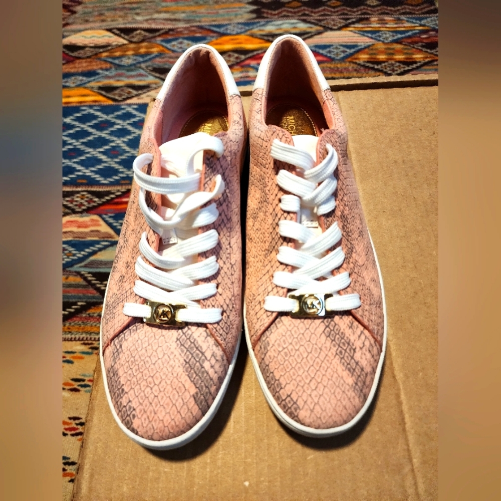MICHAEL KORS Pink Snake print Leather sneakers, SZ 7
